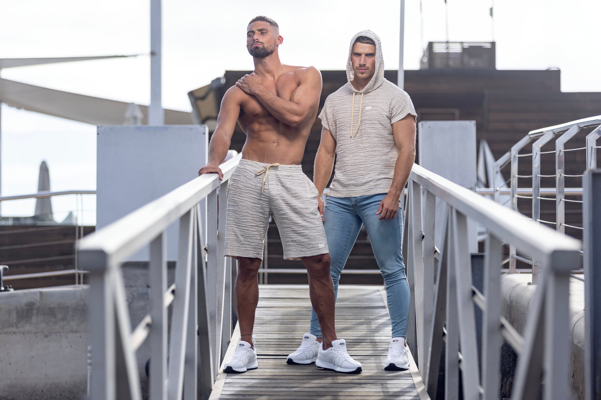 ES Collection Arakis Sleevesless Hoody Beige SP331